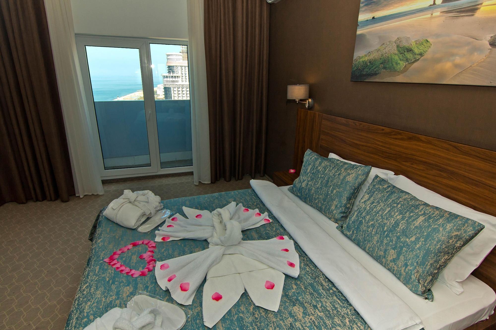 Sky Inn Batumi Eksteriør bilde