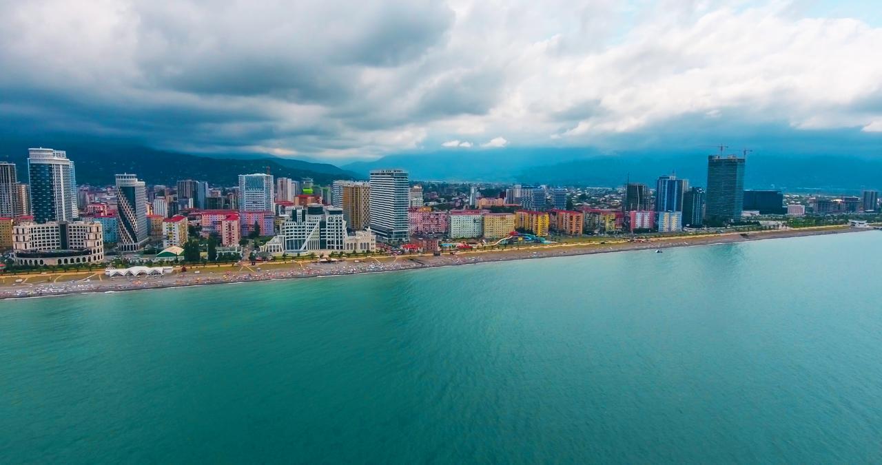 Sky Inn Batumi Eksteriør bilde