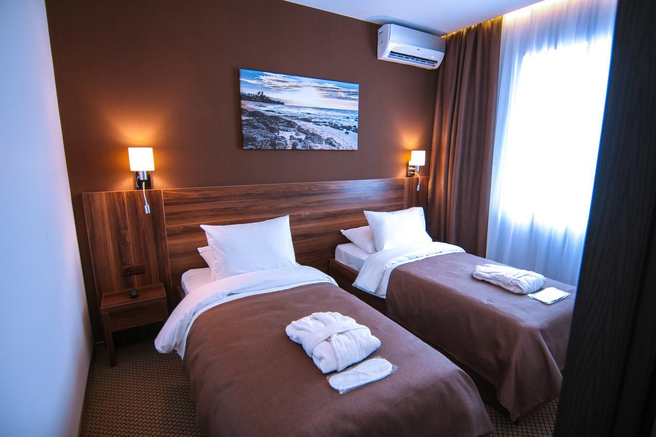Sky Inn Batumi Eksteriør bilde