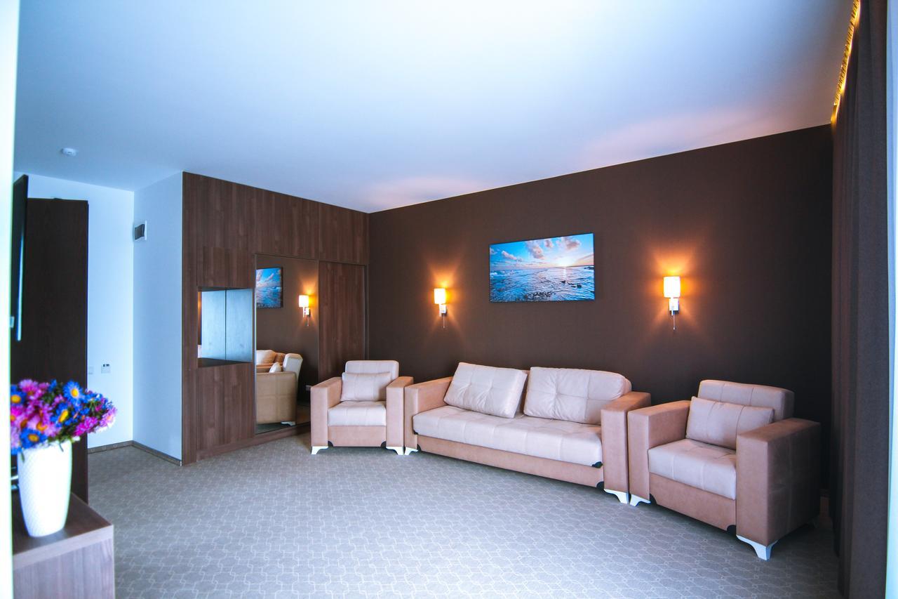 Sky Inn Batumi Eksteriør bilde