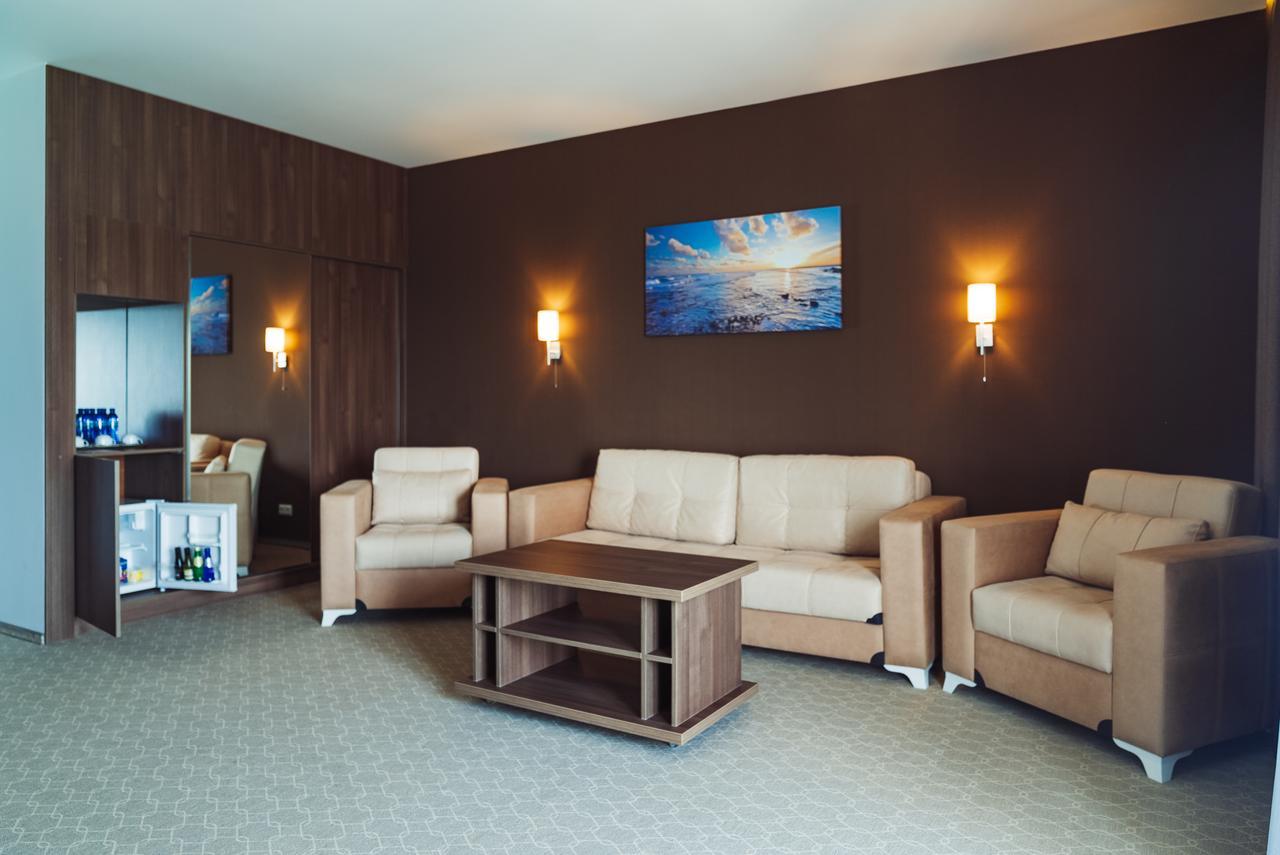Sky Inn Batumi Eksteriør bilde
