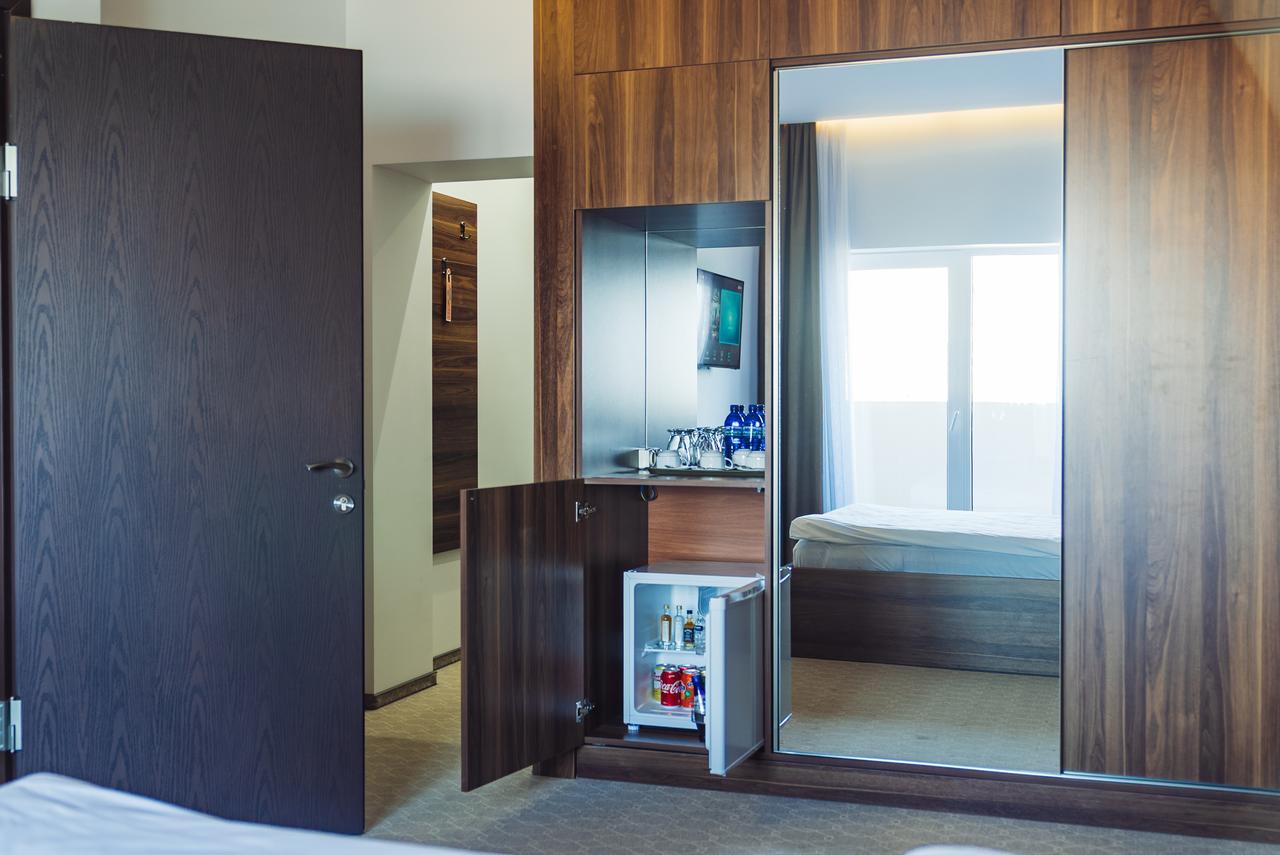 Sky Inn Batumi Eksteriør bilde