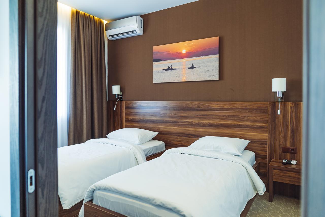 Sky Inn Batumi Eksteriør bilde