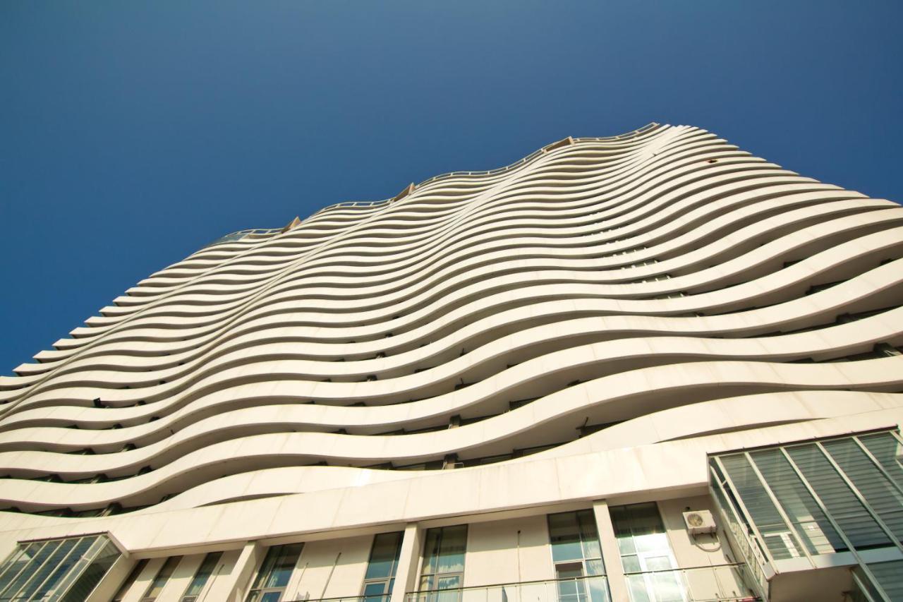 Sky Inn Batumi Eksteriør bilde