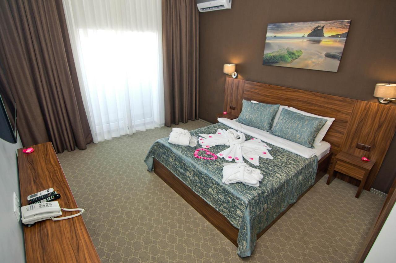 Sky Inn Batumi Eksteriør bilde